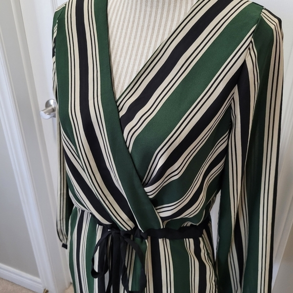 EVERLY small faux wrap dress green stripes - Picture 6 of 14